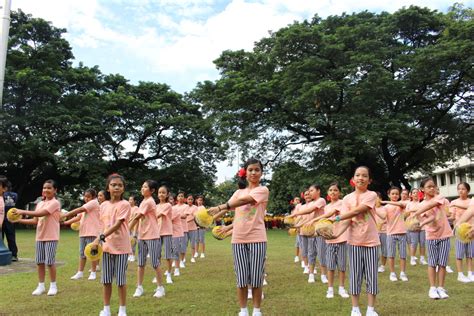 Field Mass Demonstration Activities in College .